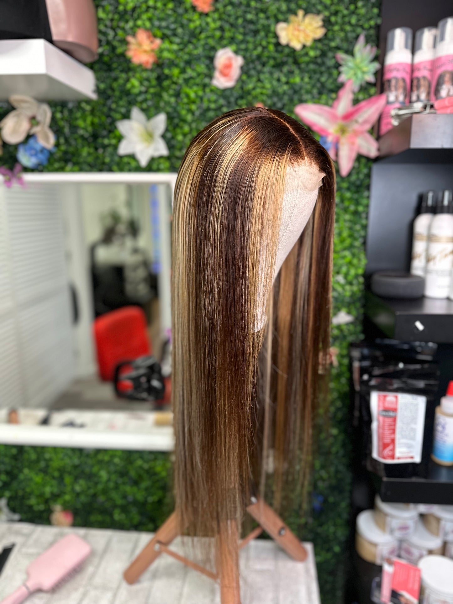 Ciara - 24/26inch highlighted glueless 4x4 human hair closure wig