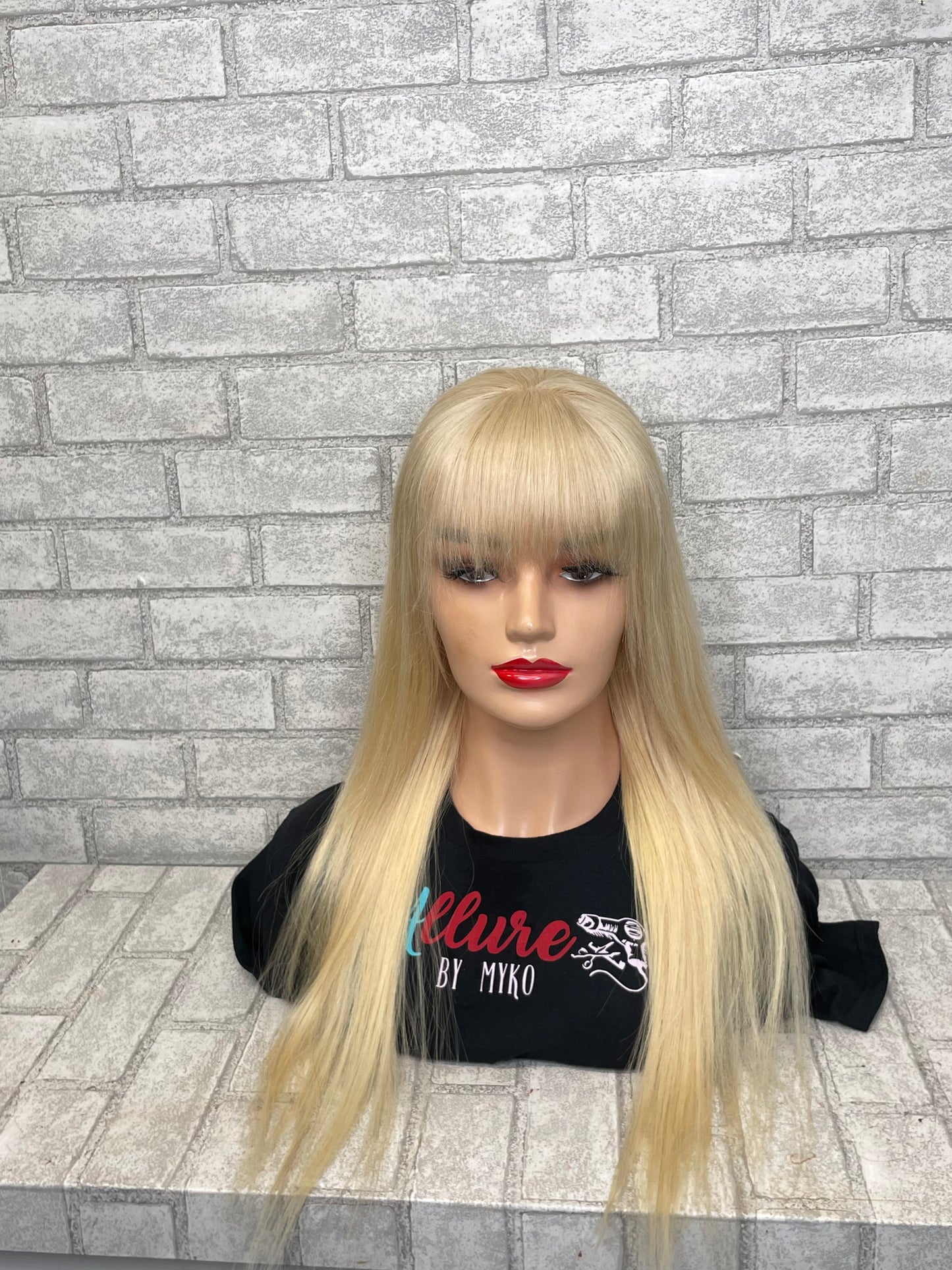 Brielle -22inch glueless 4x4 613 blonde lace closure bang wig